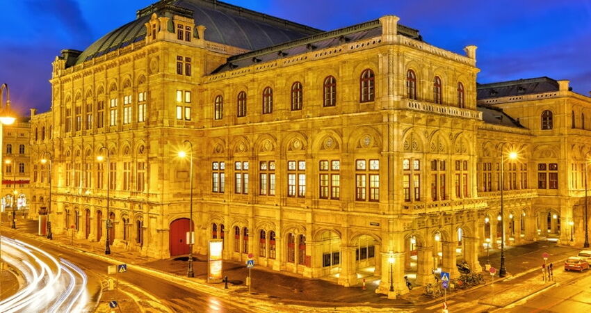 Büyük Orta Avrupa Turu - Pegasus Havayolları İle - 7 Gece 8 Gün