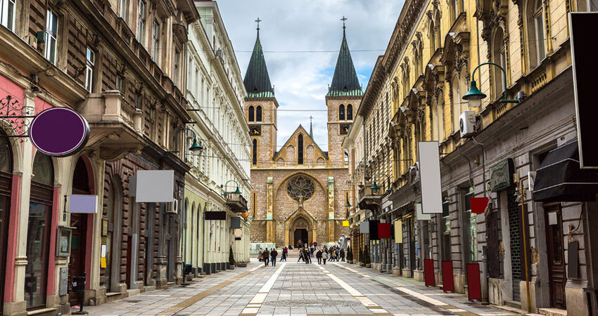 İzmir'den Direkt Sefer ile Büyük Balkan Rotası Turu - Ajet Havayolları ile - 7 Gece 8 Gün