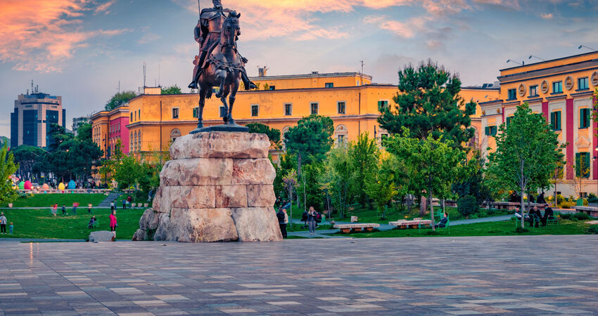 Arnavutluk & Makedonya & Kosova Rotası Turu - Türk Havayolları ile - 3 Gece 4 Gün