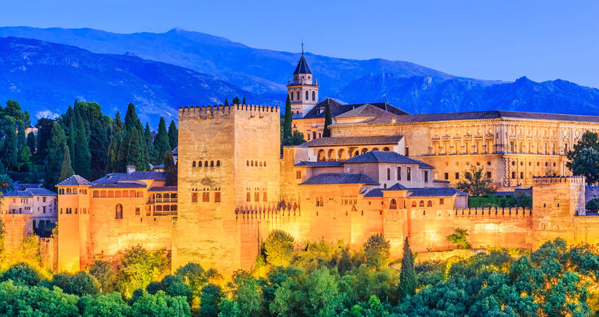 İzmir 'den Mega Portekiz & Endülüs & İspanya Turu - Pegasus Havayolları ile - 9 Gece 10 Gün