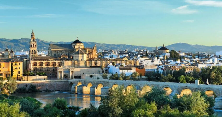 İzmir 'den Mega Portekiz & Endülüs & İspanya Turu - Pegasus Havayolları ile - 9 Gece 10 Gün