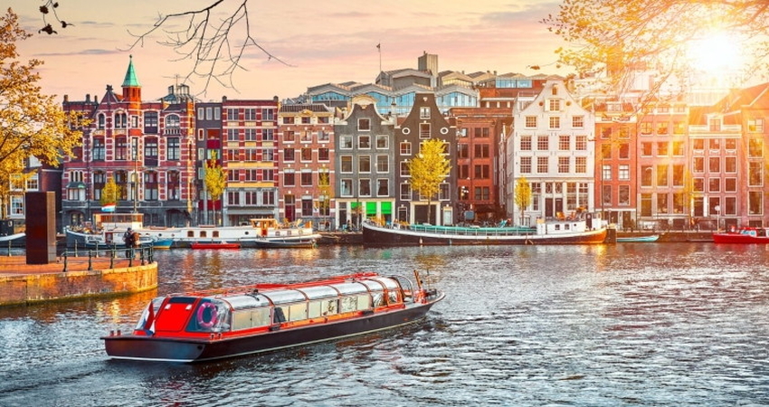 Amsterdam Turu - Türk Havayolları İle - 3 Gece 4 Gün