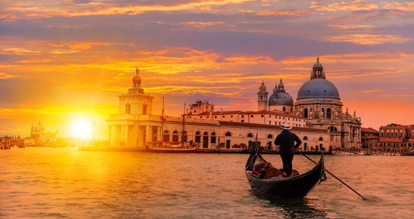 Büyük İtalya Turu - Türk Hava Yolları İle - 7 Gece 8 Gün