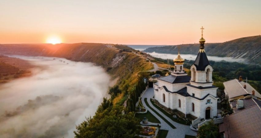 Moldova'nın Kalbine Yolculuk Turu - Ajet Havayolları İle - 2 Gece 3 Gün