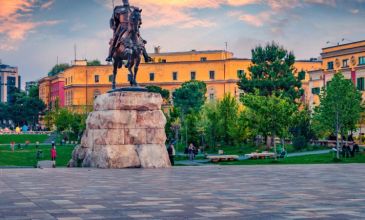 Prestij Balkan Triosu  Turu - Pegasus Havayolları ile - 3 Gece 5 Gün